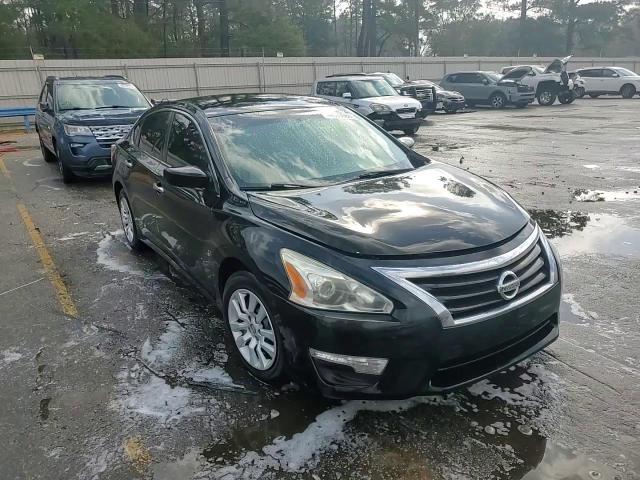 2013 Nissan Altima - Image 13