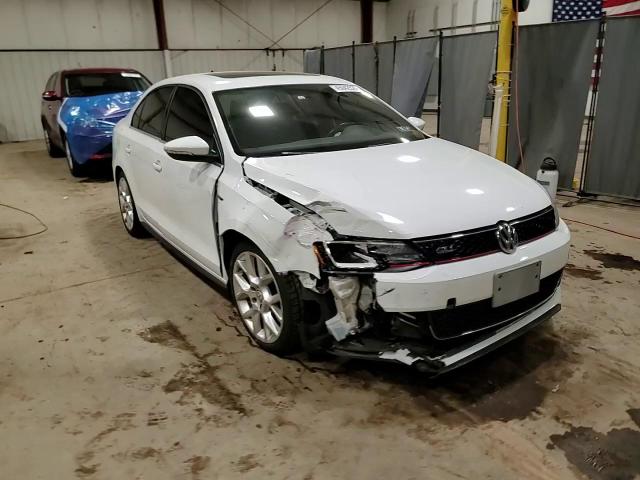 2014 Volkswagen Jetta - Image 13