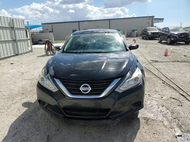 2016 Nissan Altima - Image 14