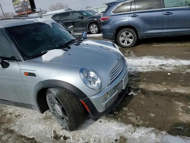 2004 MINI Cooper - Image 11