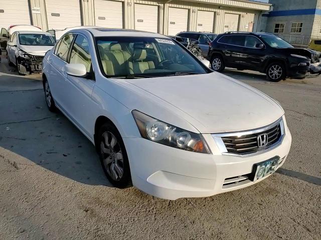 2010 Honda Accord - Image 11