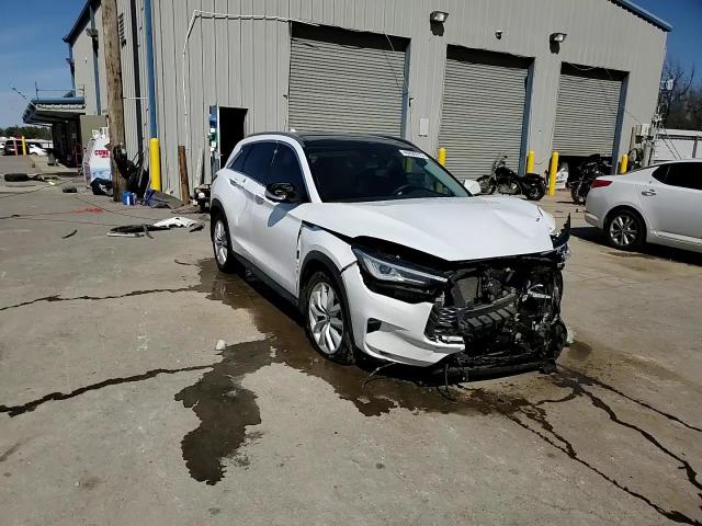 2019 Infiniti QX50 - Image 13