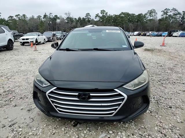 2017 Hyundai Elantra - Image 13