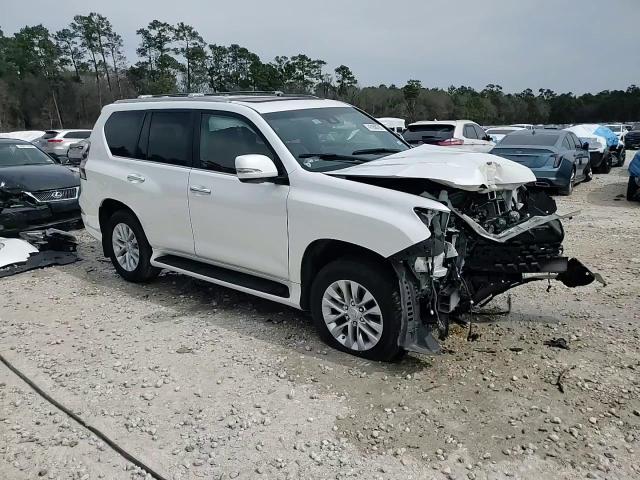 2022 Lexus GX - Image 15