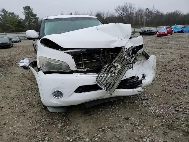 2014 Infiniti QX80 - Image 12