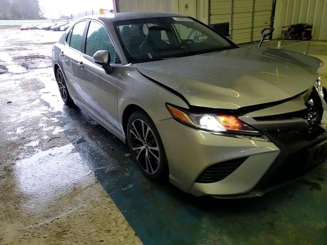 2019 Toyota Camry - Image 10