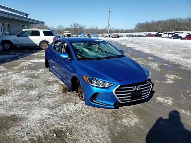 2017 Hyundai Elantra - Image 13