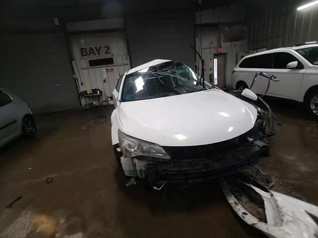 2016 Toyota Camry - Image 14