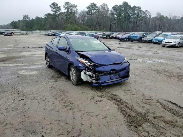 2016 Toyota Prius - Image 10