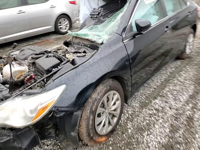 2017 Toyota Camry - Image 10