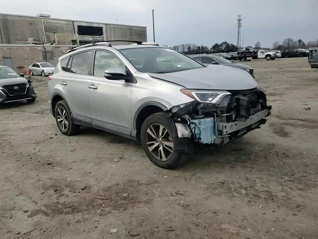 2018 Toyota RAV 4 - Image 11