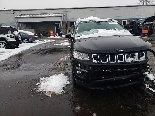 2017 Jeep Compass - Image 12