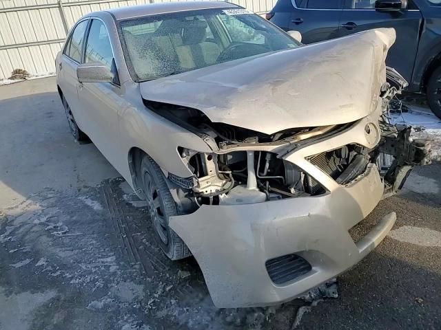2011 Toyota Camry - Image 10