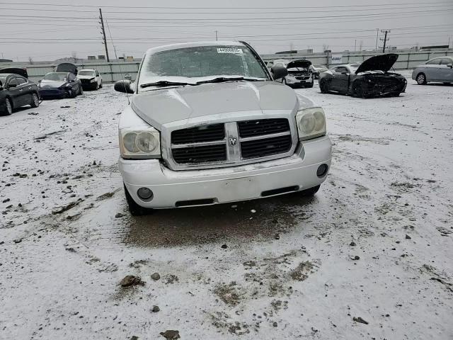 2007 Dodge Dakota - Image 11