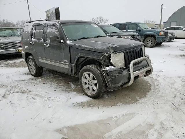 2012 Jeep Liberty (North America) - Image 12