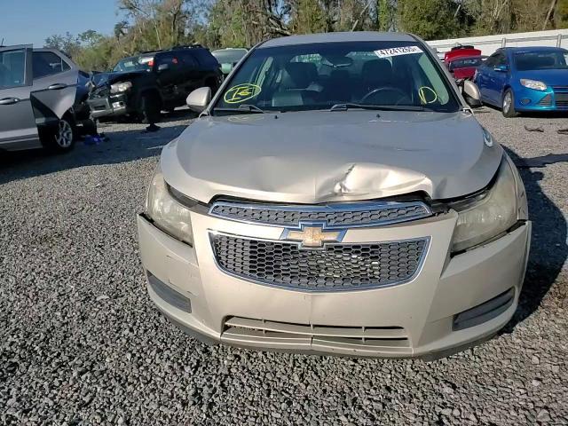 2011 Chevrolet Cruze - Image 11