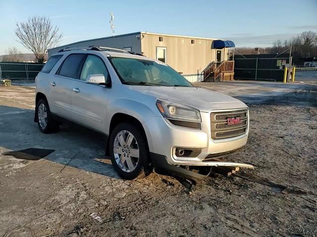 2017 GMC Acadia - Image 15