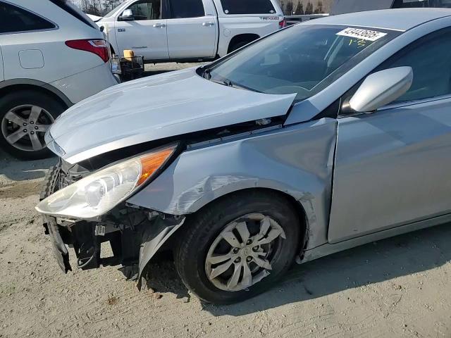 2012 Hyundai Sonata - Image 10