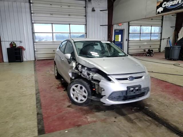 2013 Ford Fiesta - Image 12