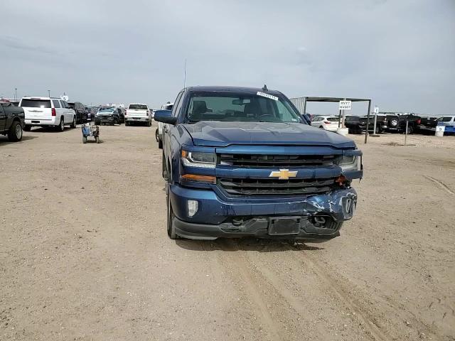 2016 Chevrolet Silverado - Image 11