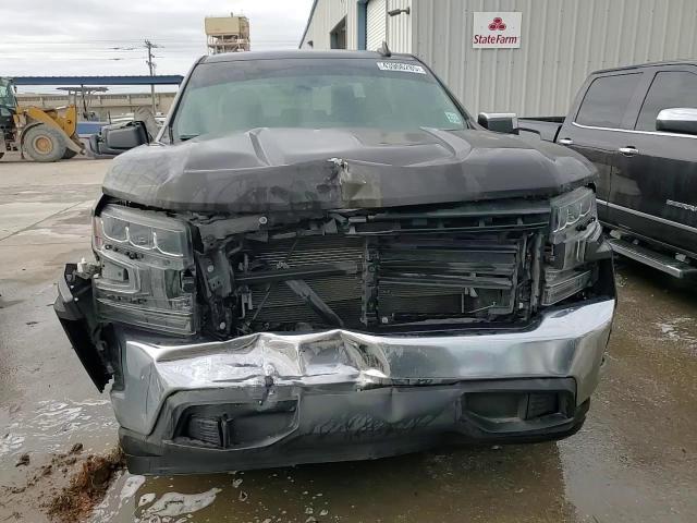 2021 Chevrolet Silverado - Image 13