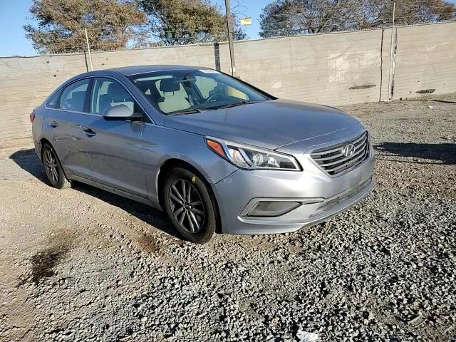 2017 Hyundai Sonata - Image 10