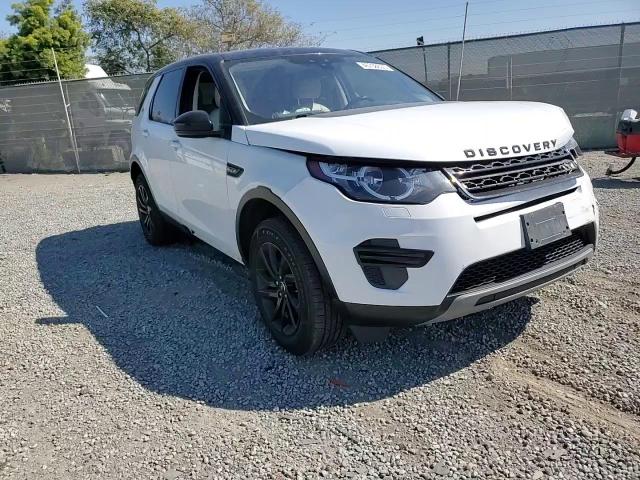 2018 Land Rover Discovery - Image 11
