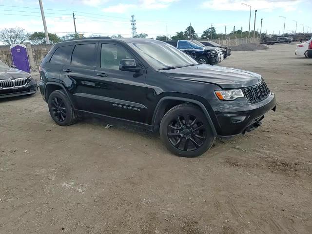 2019 Jeep Grand Cherokee - Image 12