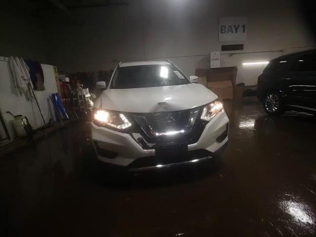 2019 Nissan Rogue - Image 13