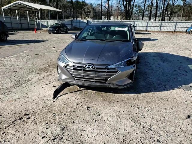 2020 Hyundai Elantra - Image 13