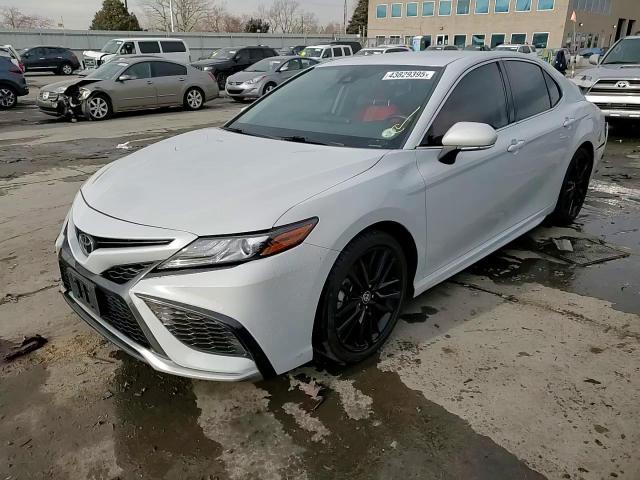 2022 Toyota Camry - Image 14