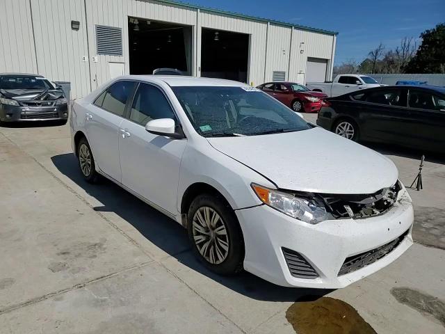2014 Toyota Camry - Image 11