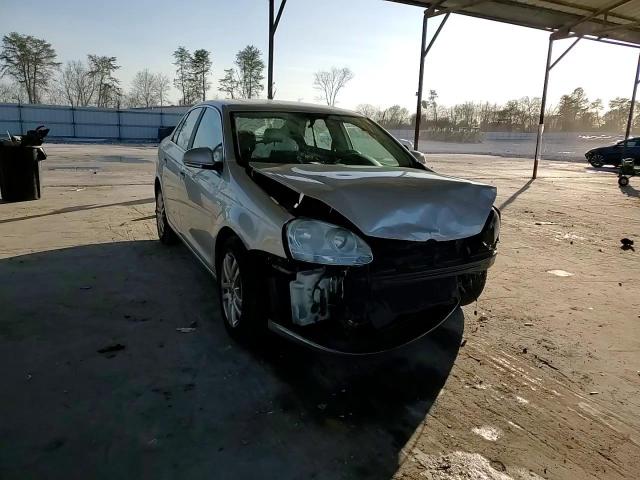 2007 Volkswagen Jetta - Image 11