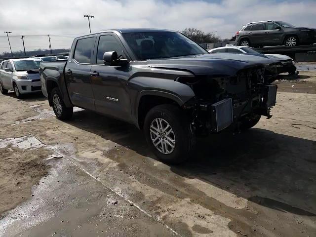2025 Toyota Tundra - Image 11