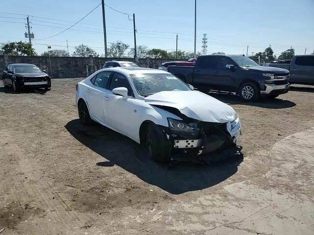 2019 Lexus IS - Image 10