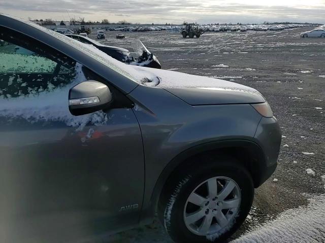2011 Kia Sorento - Image 12