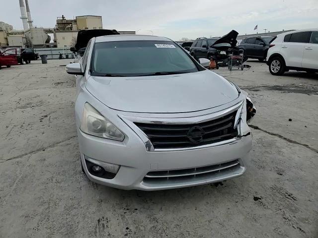 2015 Nissan Altima - Image 10