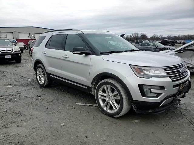 2016 Ford Explorer - Image 11