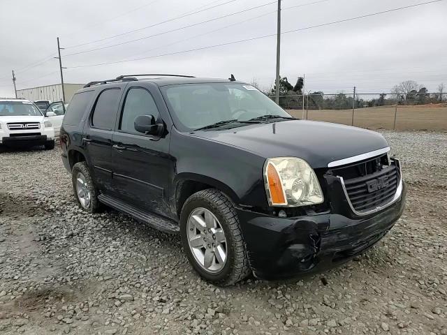 2011 GMC Yukon - Image 12