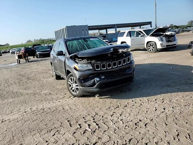 2019 Jeep Compass - Image 11