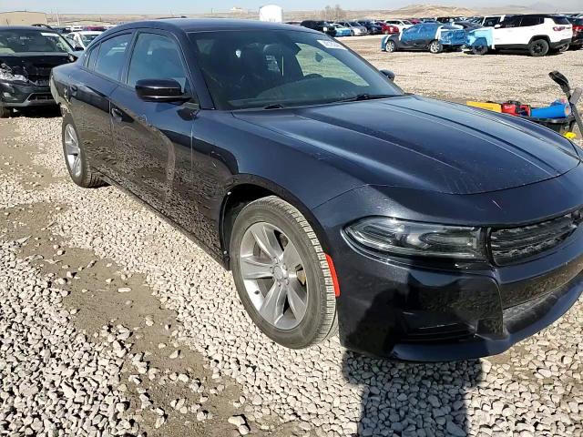 2016 Dodge Charger - Image 11