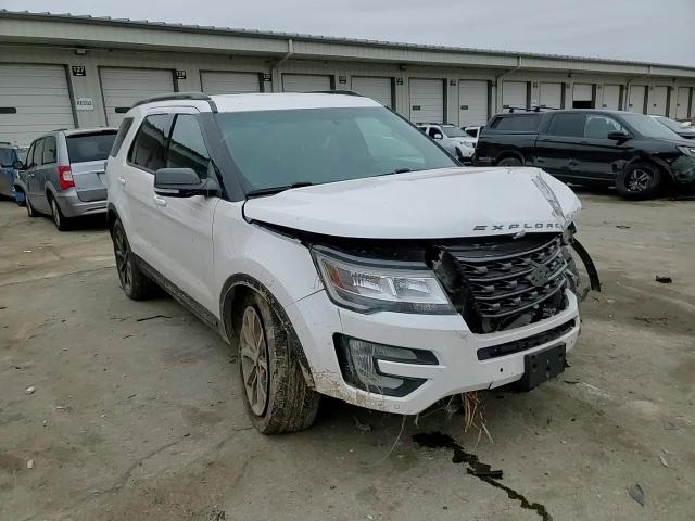 2017 Ford Explorer - Image 11
