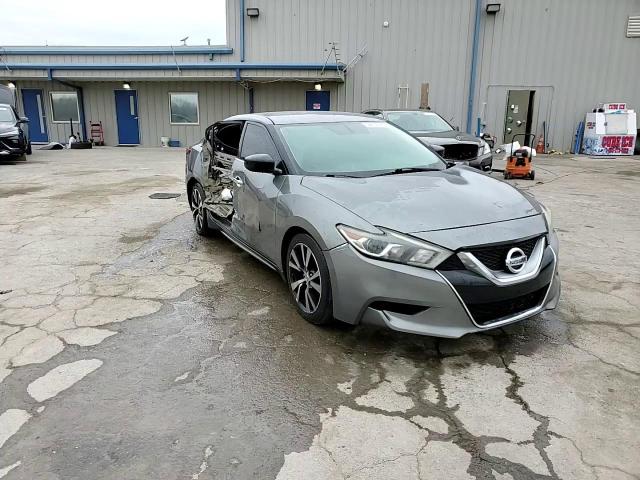 2017 Nissan Maxima - Image 14