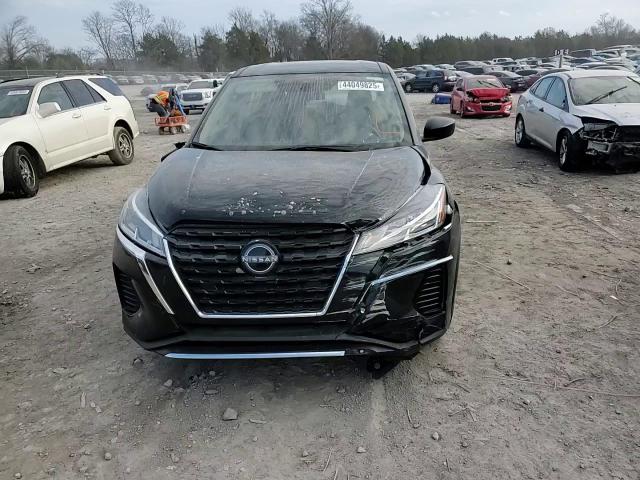 2024 Nissan Kicks - Image 11