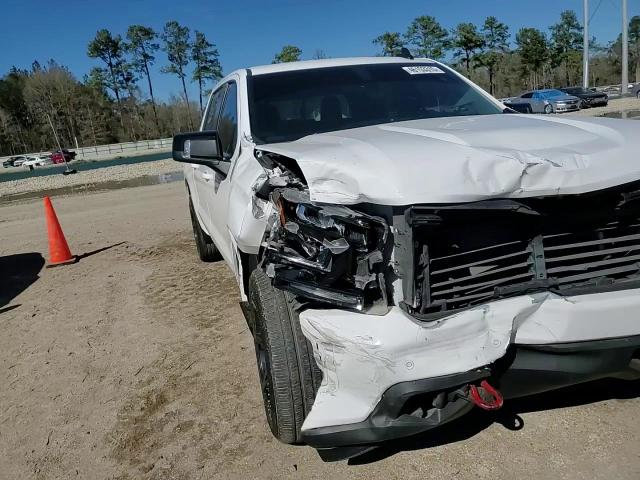 2019 Chevrolet Silverado - Image 11