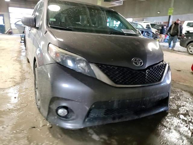 2011 Toyota Sienna - Image 11