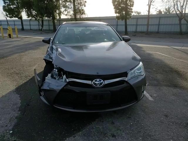 2015 Toyota Camry - Image 11