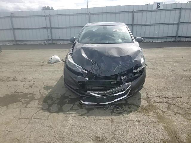 2017 Chevrolet Cruze - Image 10