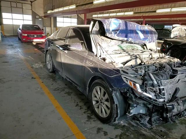 2018 Kia Optima - Image 10