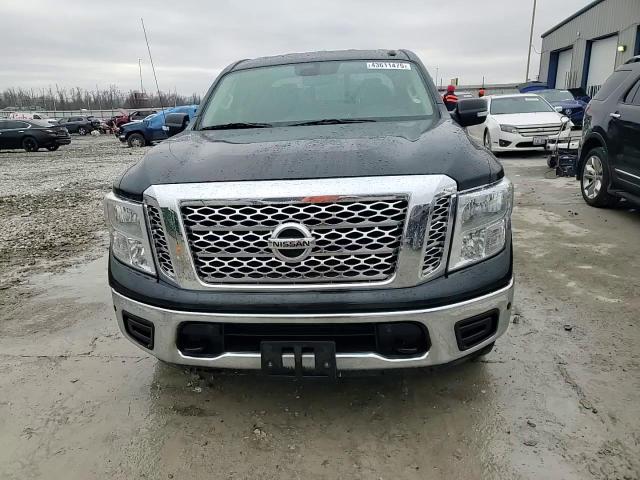 2018 Nissan Titan - Image 13